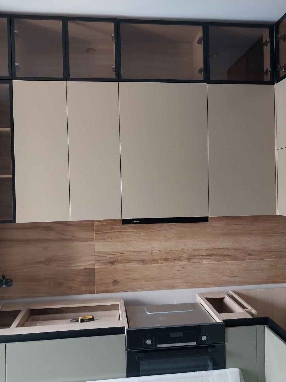 Монтаж кухонного гарнитура на объекте, ЖК Легенда